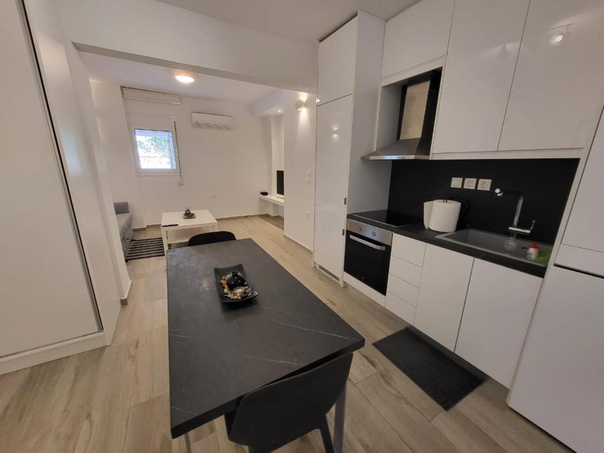 Apartment Near The Center Of Glyfada Athènes Extérieur photo
